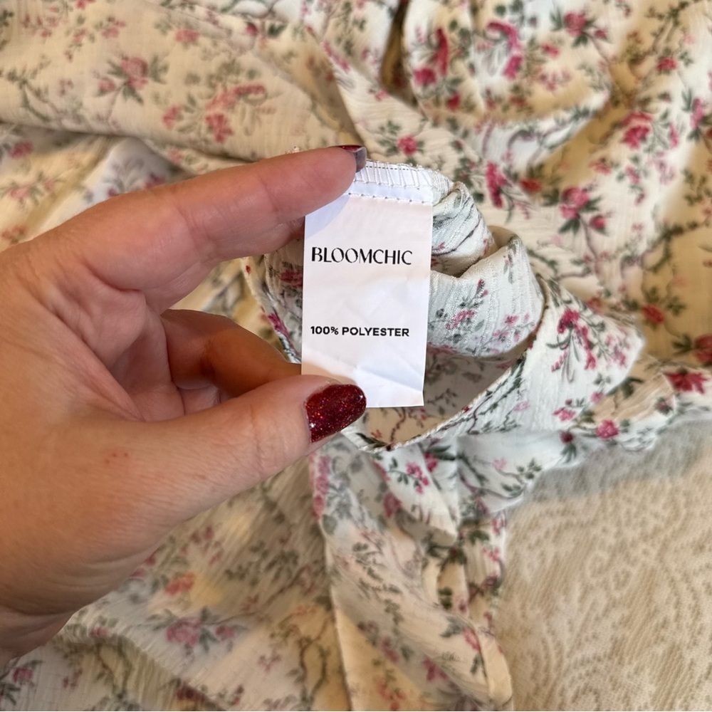 NWT Bloomchic knotted floral print flare sleeve blouse - Picture 9 of 11